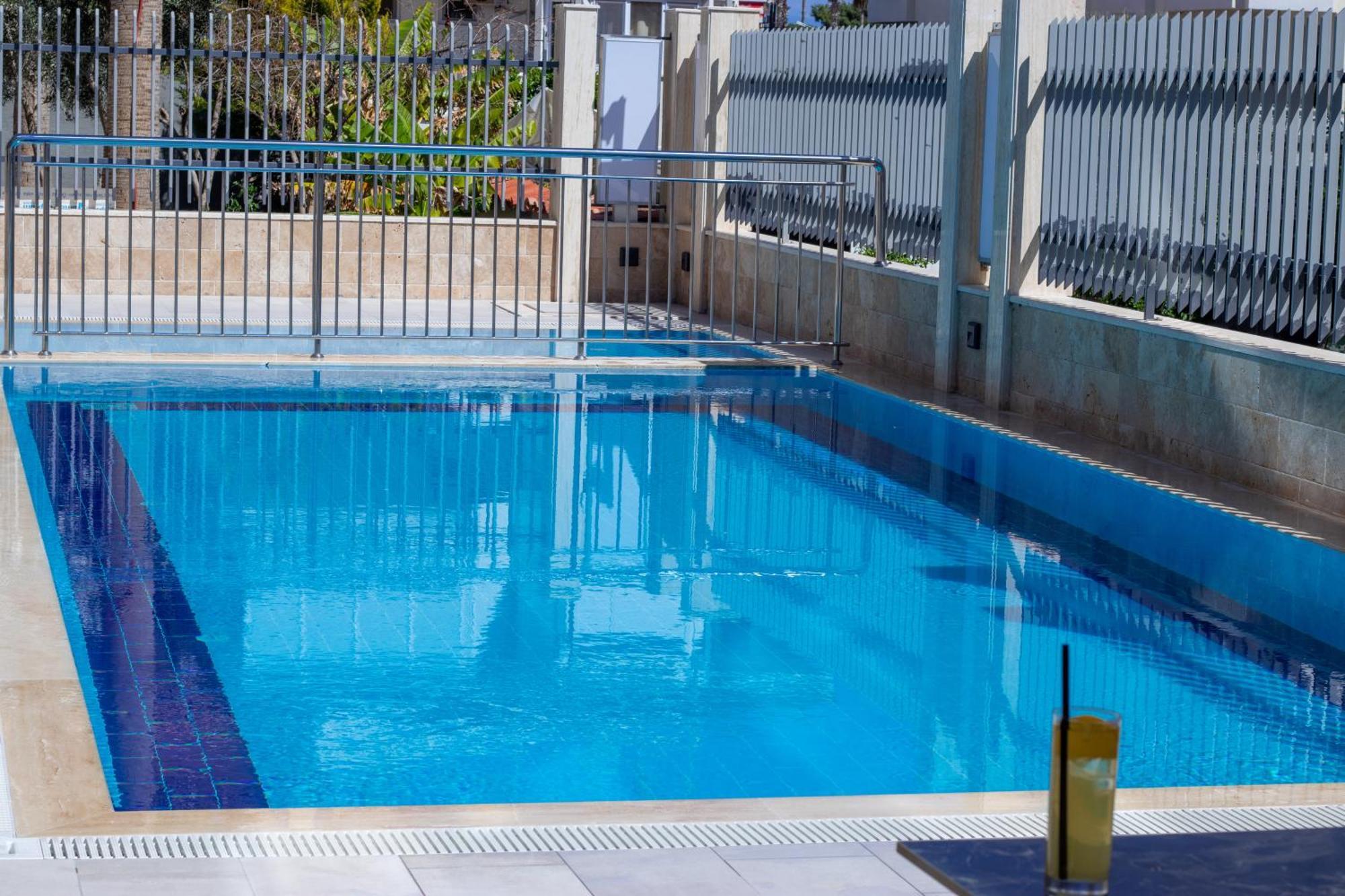 Peramis Apart Apartment อันตัลยา ภายนอก รูปภาพ